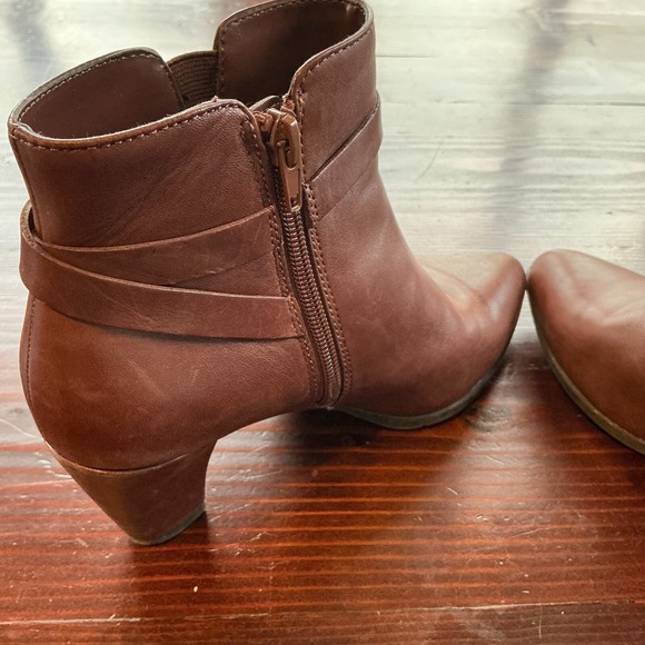 Anne Klein AkChelsey Ankle Boots Womens 6.5M Brown Leather Equestrian 2.5" Heel - Picture 6 of 11